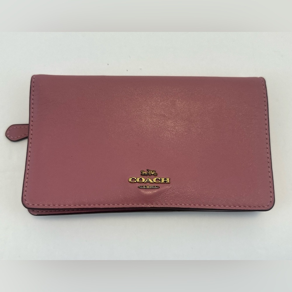 Coach Dusty Pink/Mauve Women's Wallet - missing strap